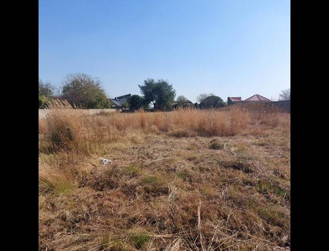 LAND FOR SALE IN JAMESONPARK